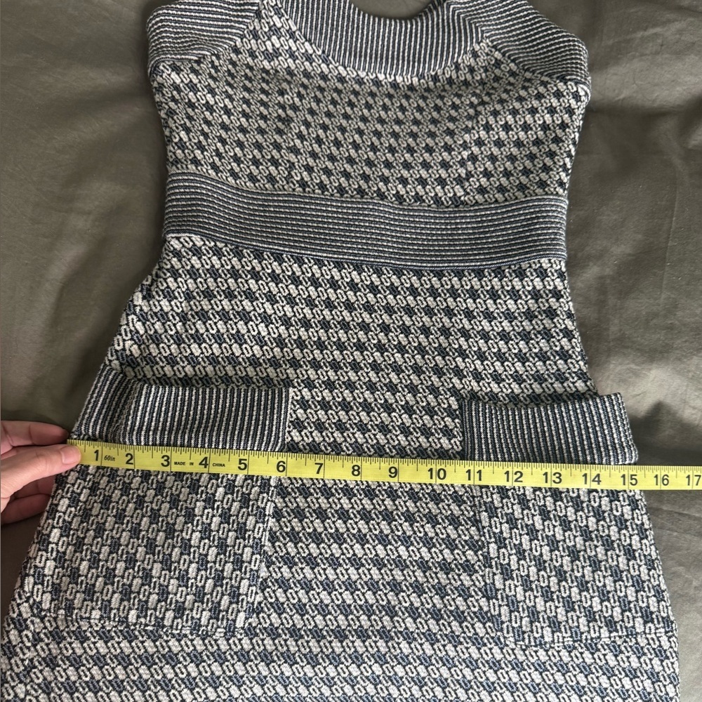 Diane Von Furstenberg Black & White Dress “Caitrin” Knit w/ Pockets Sz 2 NWOT - Picture 10 of 10